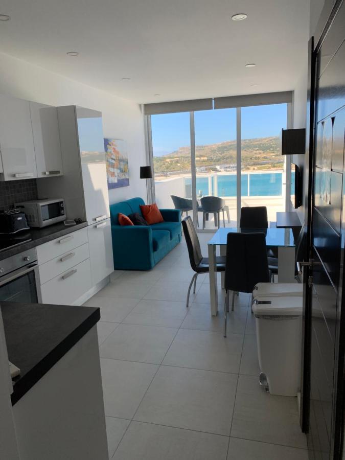 Sea View Penthouse Mellieha Bay Apartamento Exterior foto